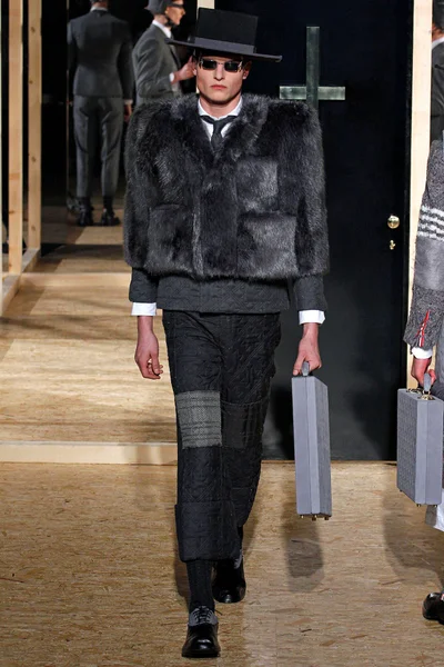 Look 1